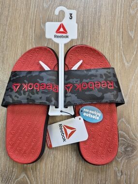 NEW Reebok Youth Sz 3 Red & Black Slide Sandals Summer Shoes